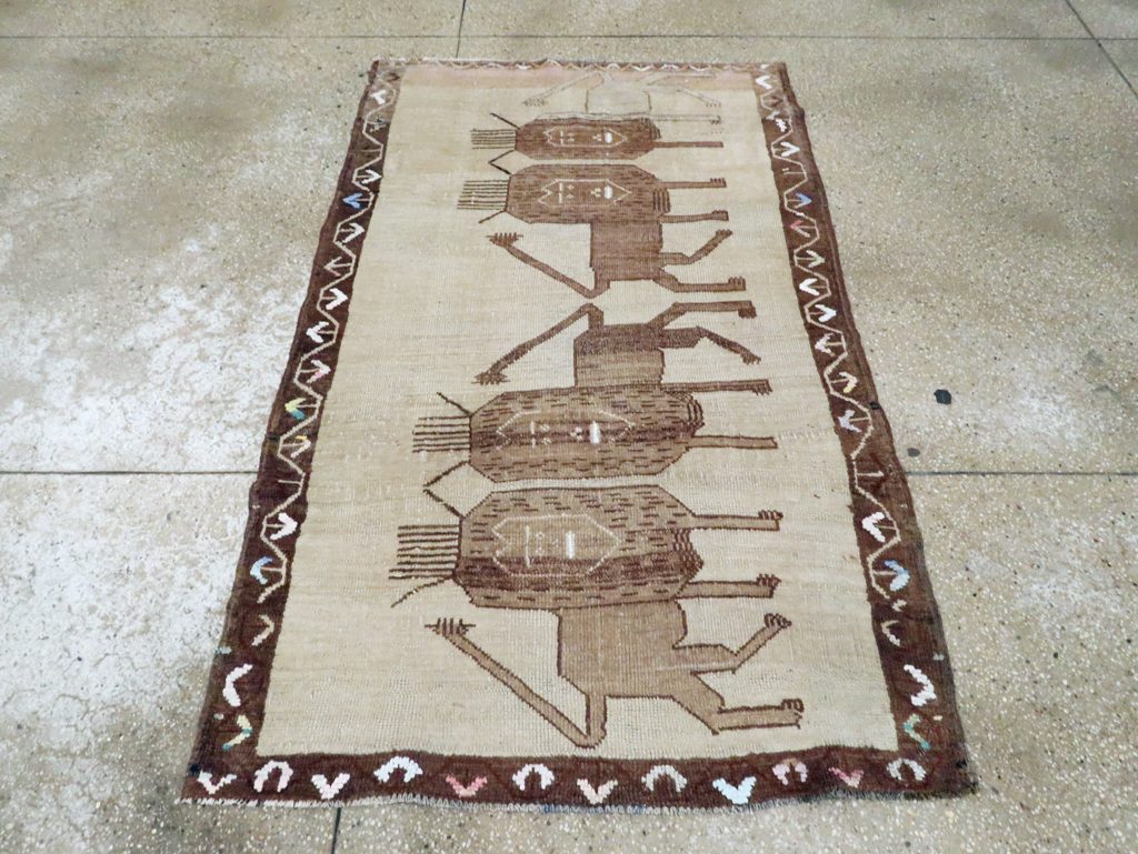 Vintage Turkish Anatolian Pictorial Accent Rug, No.30249 - Gsblank