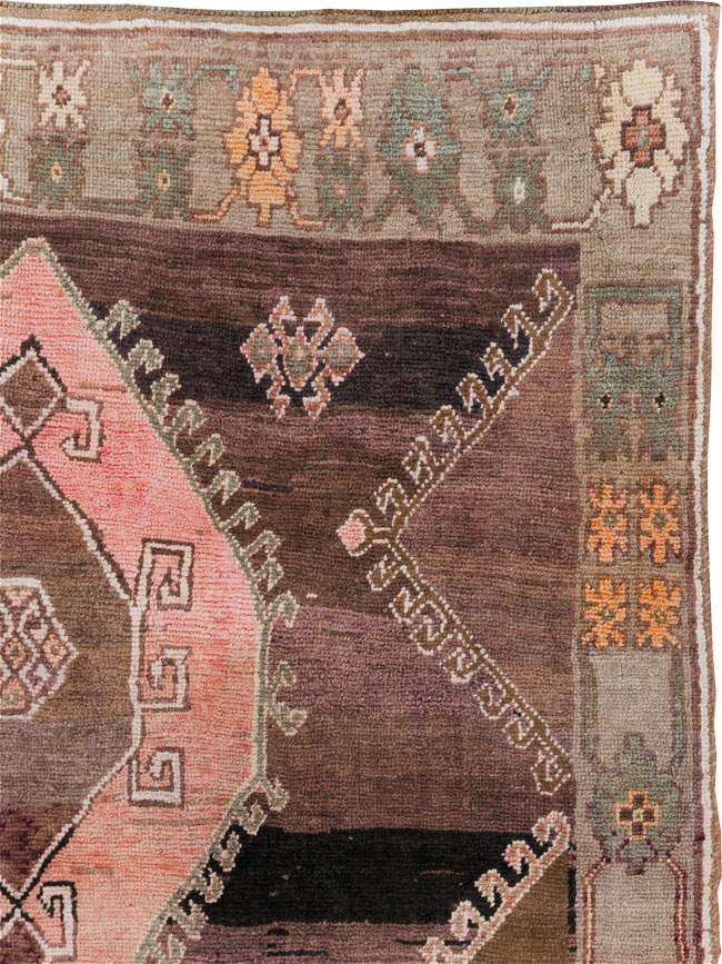 Vintage Anatolian Carpet, No.30257 - Gsblank