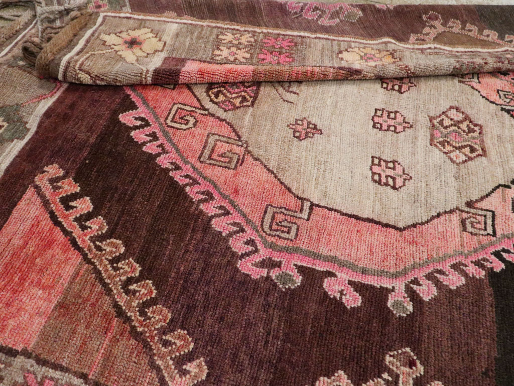 Vintage Anatolian Carpet, No.30257 - Gsblank
