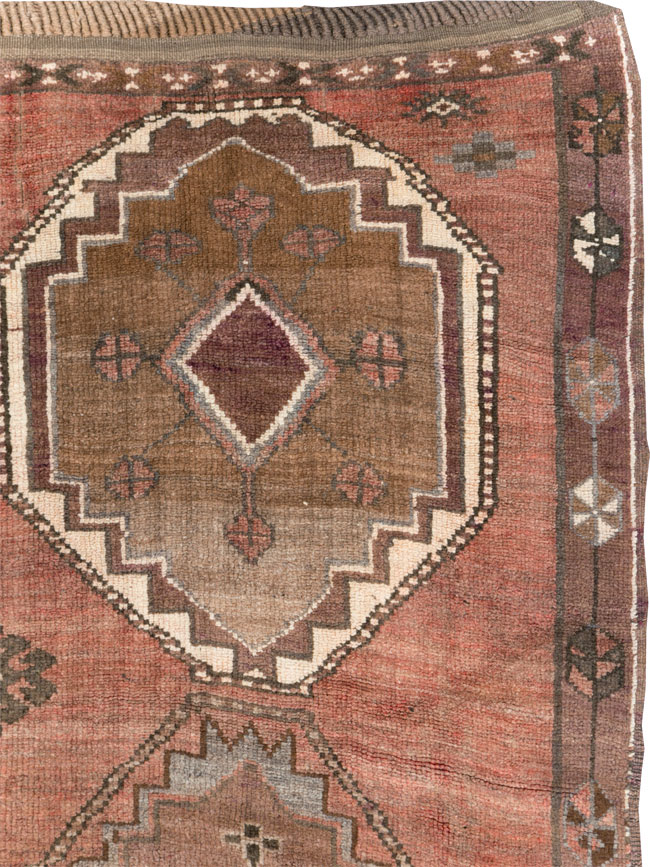 Vintage Anatolian Carpet, No.30263 - Gsblank