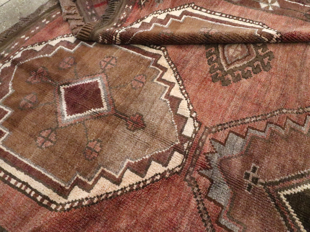 Vintage Anatolian Carpet, No.30263 - Gsblank
