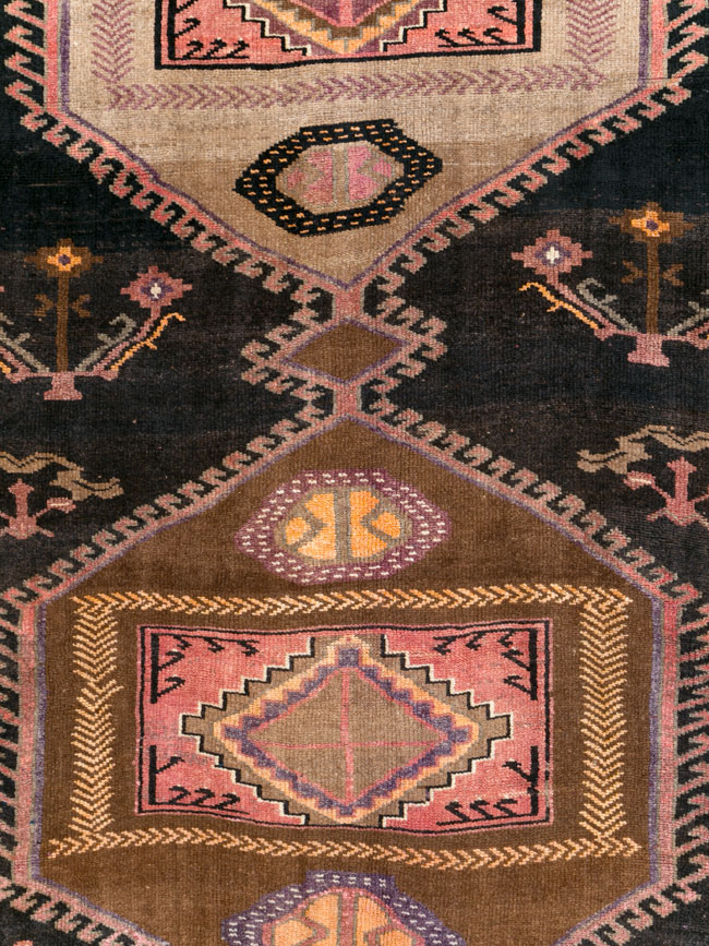 Vintage Turkish Anatolian Room Size Carpet, No.30280 - Gsblank
