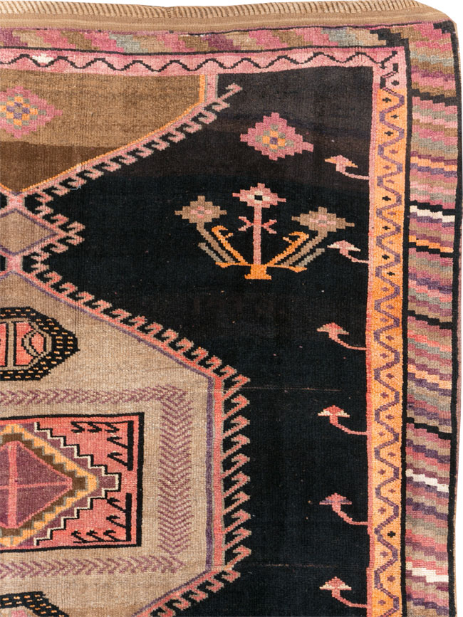 Vintage Turkish Anatolian Room Size Carpet, No.30280 - Gsblank