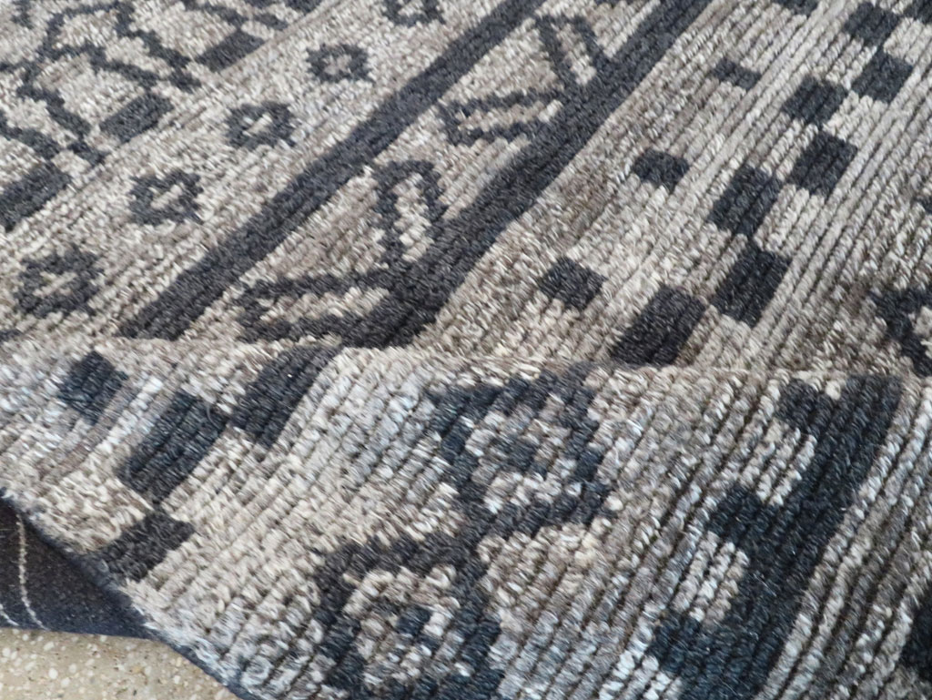 Contemporary Moroccan Inspired Accent Rug, No.30305 - Gsblank