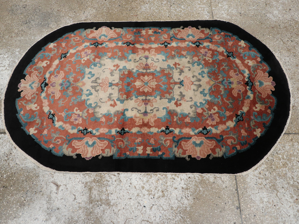 Round Oval Vintage Chinese Art Deco Accent Rug, No.30364 - Gsblank