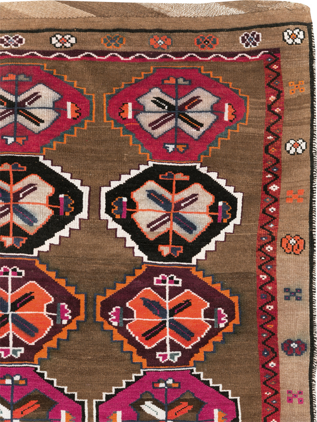 Vintage Turkish Anatolian Small Room Size Carpet, No.30390 - Gsblank