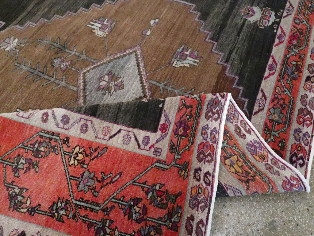 Vintage Anatolian Carpet, No.30392 - Gsblank