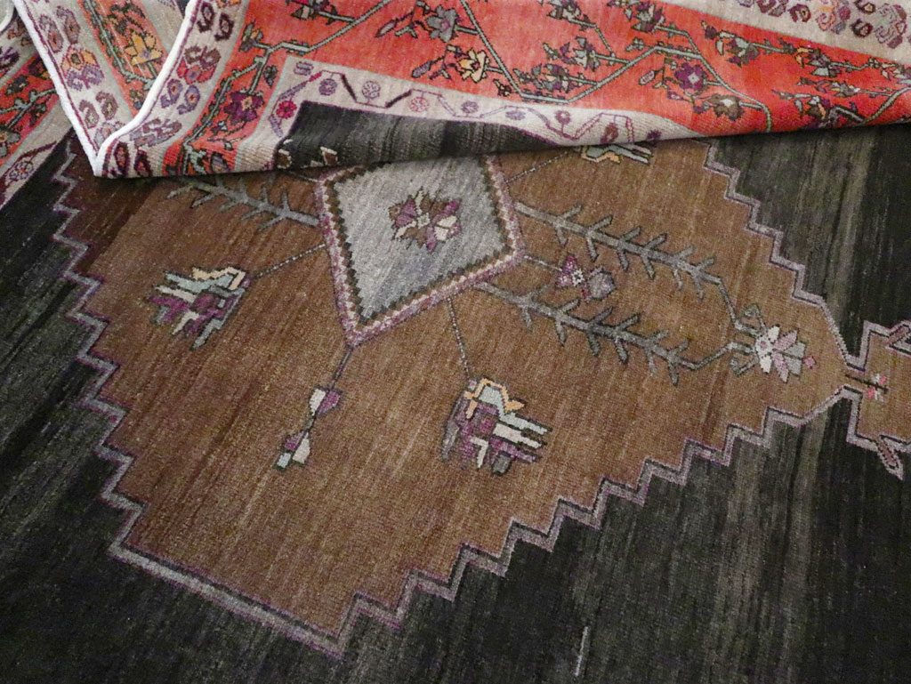 Vintage Anatolian Carpet, No.30392 - Gsblank