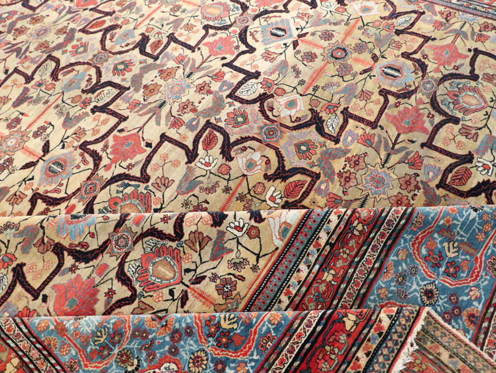 Antique Sarouk Fereghan Carpet, No.30399 - Gsblank