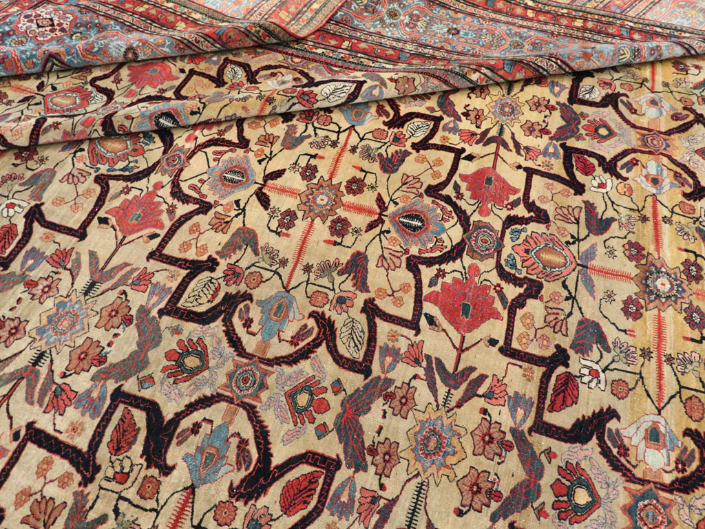 Antique Sarouk Fereghan Carpet, No.30399 - Gsblank