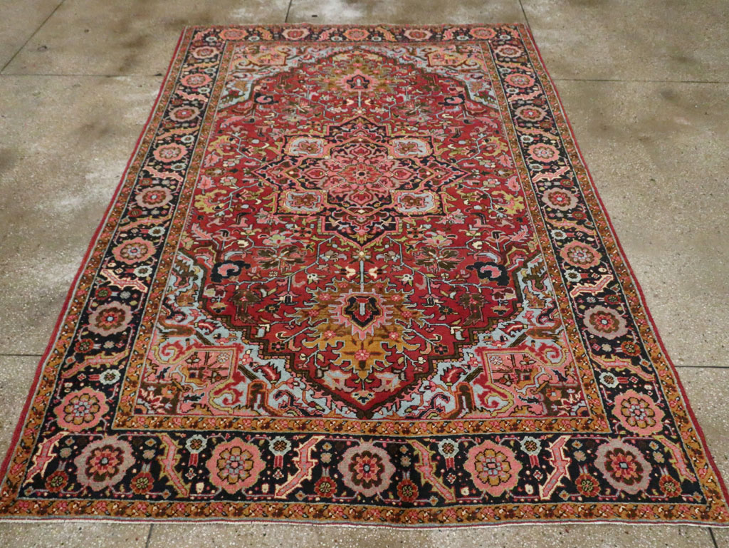 Vintage Persian Heriz Accent Carpet, No.30401 - Gsblank