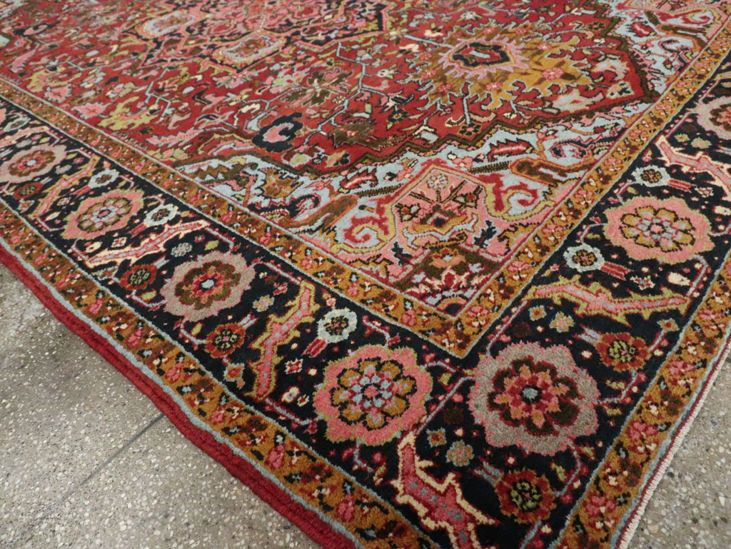 Vintage Persian Heriz Accent Carpet, No.30401 - Gsblank