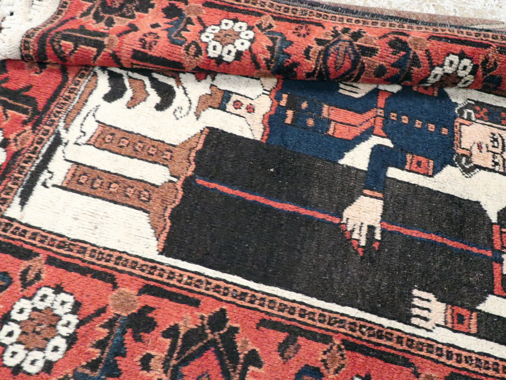 Vintage Pictorial Bakhtiari Rug, No.30427 - Gsblank