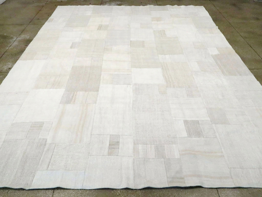 Contemporary Turkish Flatweave Kilim Room Size Carpet, No.30428 - Gsblank