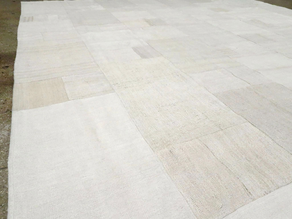 Contemporary Turkish Flatweave Kilim Room Size Carpet, No.30428 - Gsblank