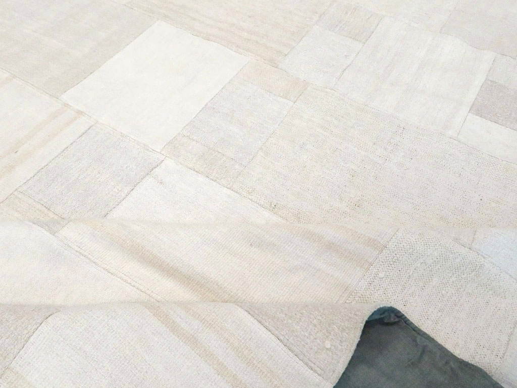 Contemporary Turkish Flatweave Kilim Room Size Carpet, No.30428 - Gsblank