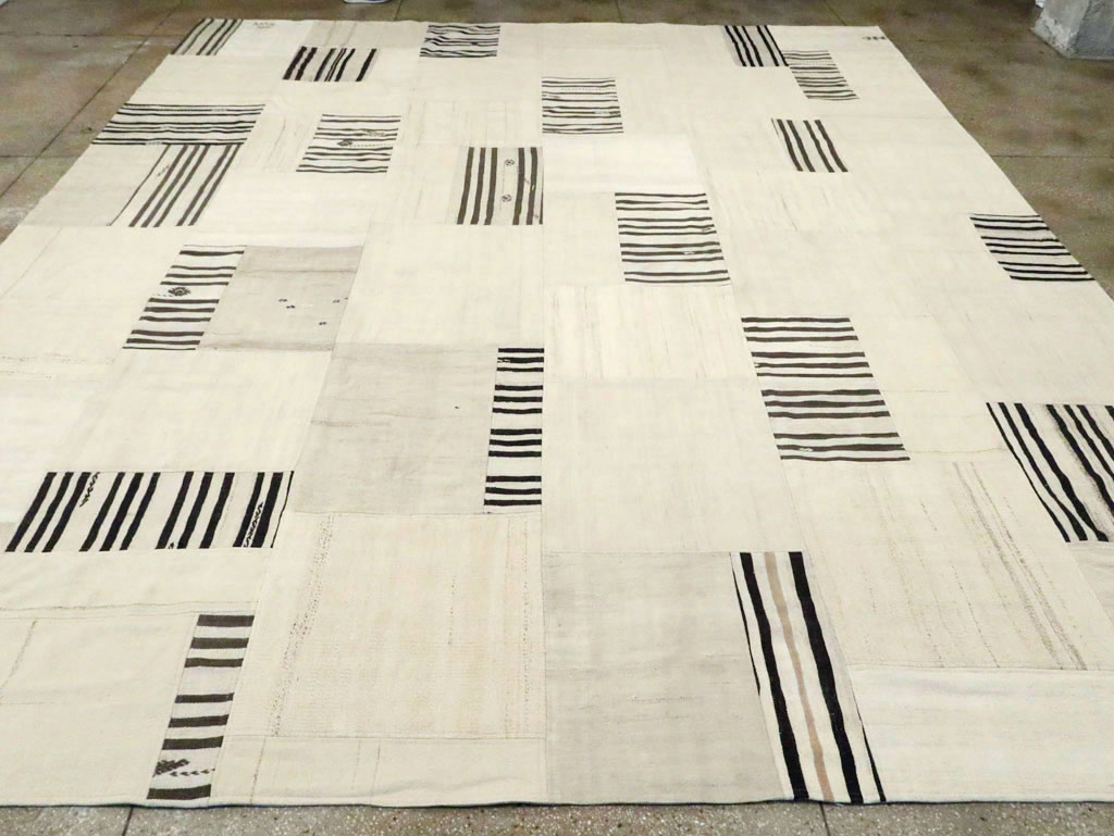 Contemporary Turkish Flatweave Kilim, No.30434 - Gsblank