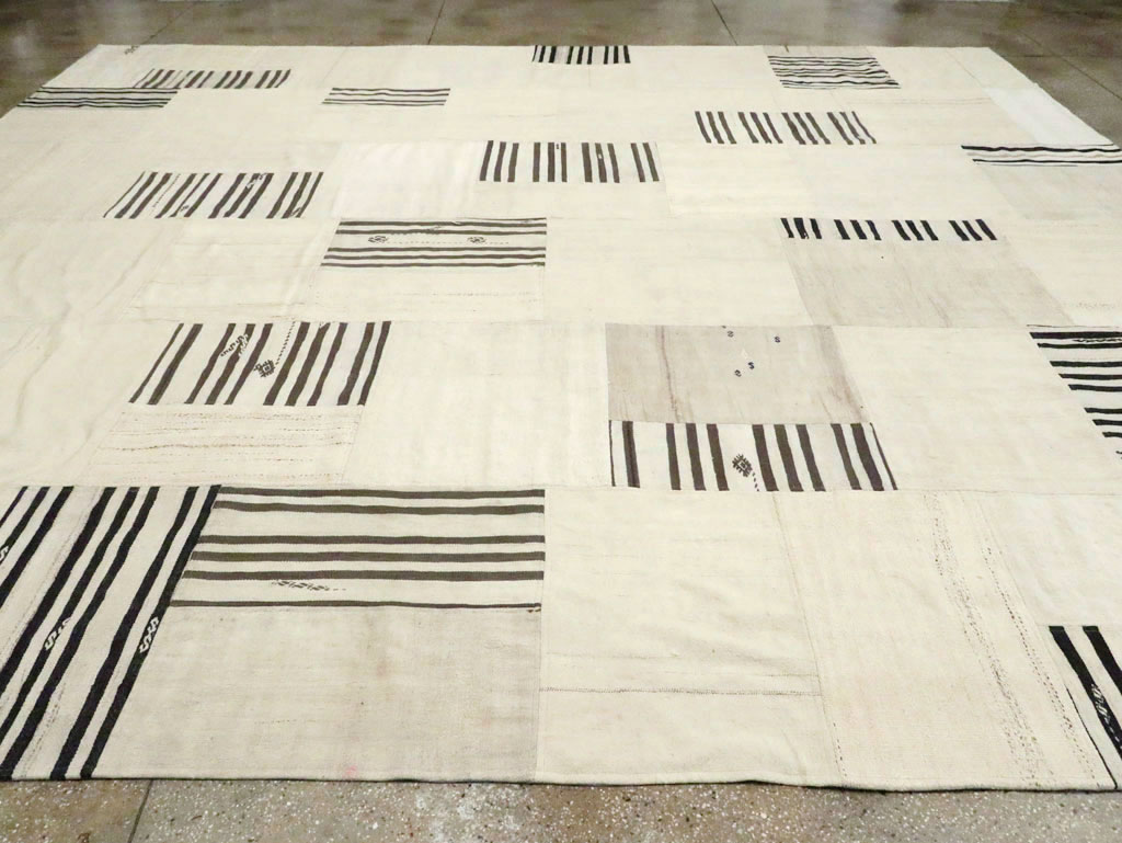 Contemporary Turkish Flatweave Kilim, No.30434 - Gsblank