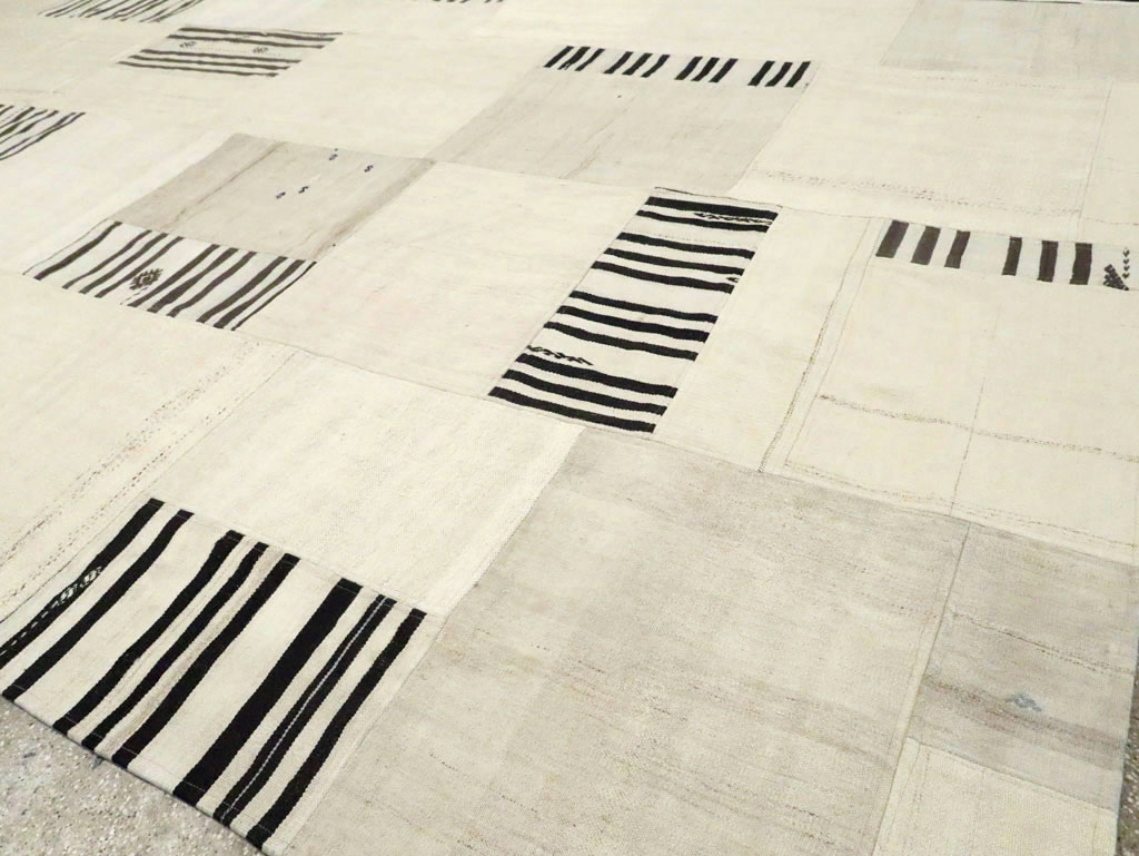 Contemporary Turkish Flatweave Kilim, No.30434 - Gsblank