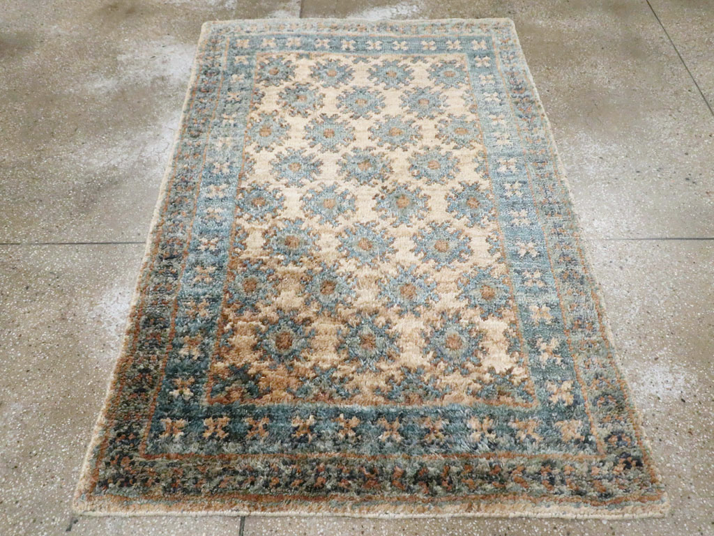 Vintage Turkish Oushak Accent Rug, No.30440 - Gsblank