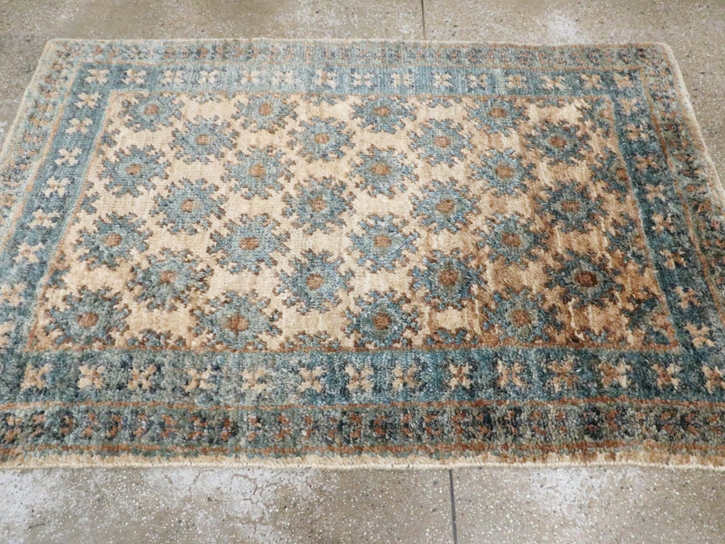Vintage Turkish Oushak Accent Rug, No.30440 - Gsblank