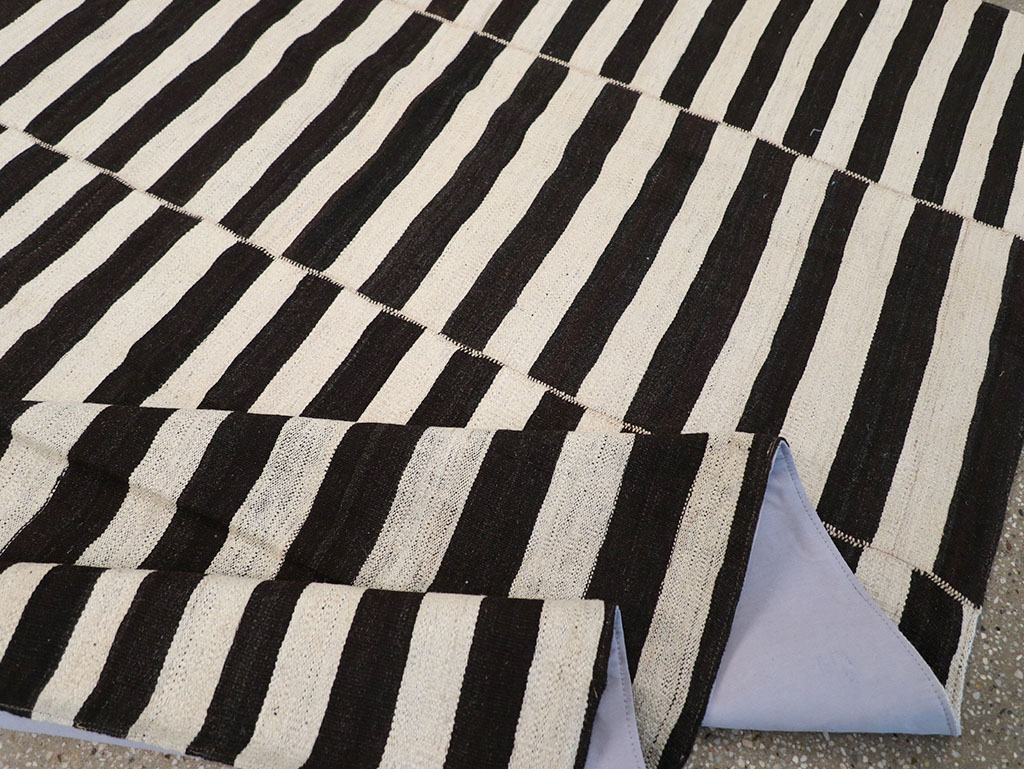 Modern Persian Flatweave Kilim Gallery Carpet, No.30455 - Gsblank