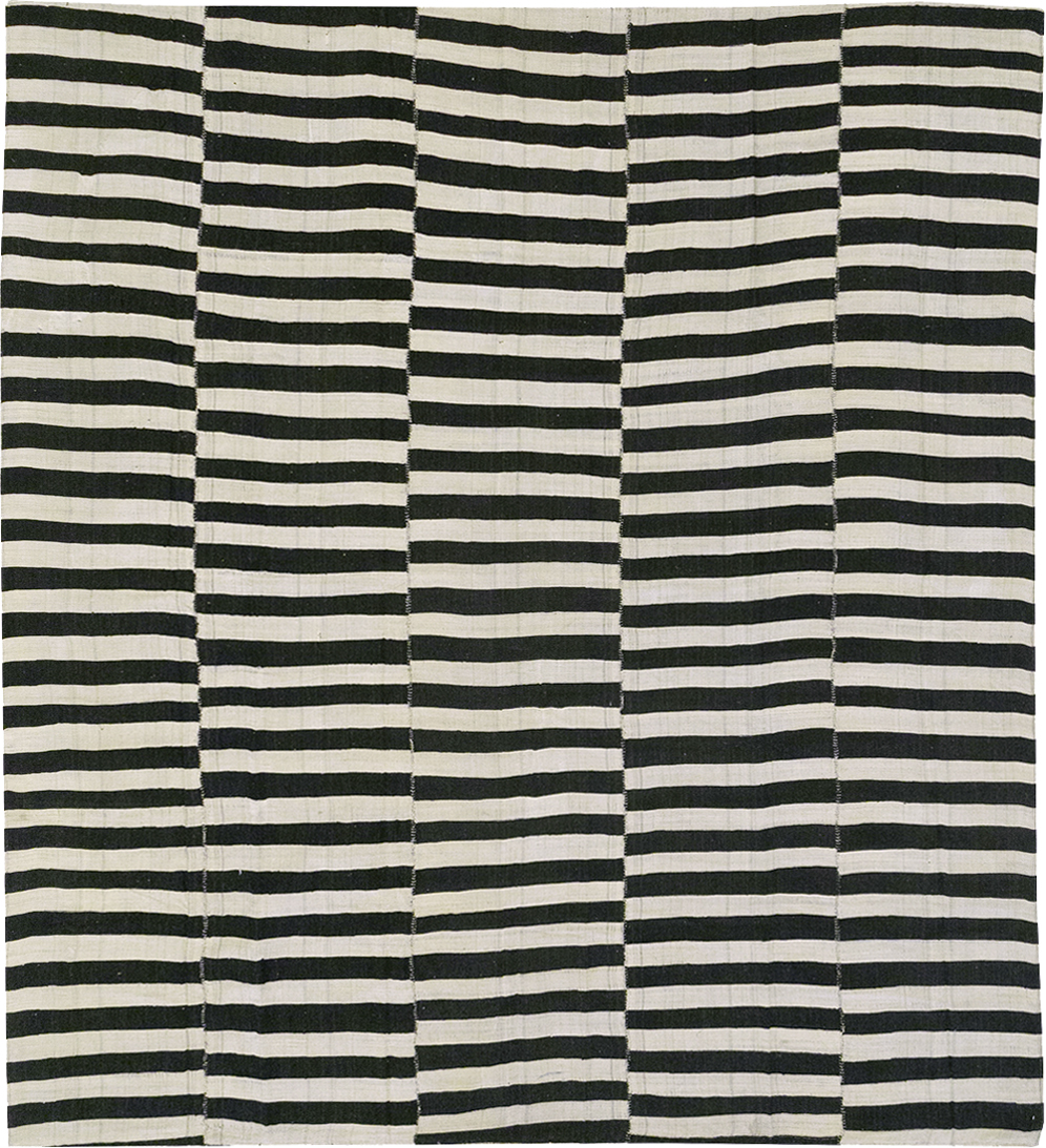 Vintage Persian Flatweave Kilim Room Size Carpet, No.30459 - Gsblank