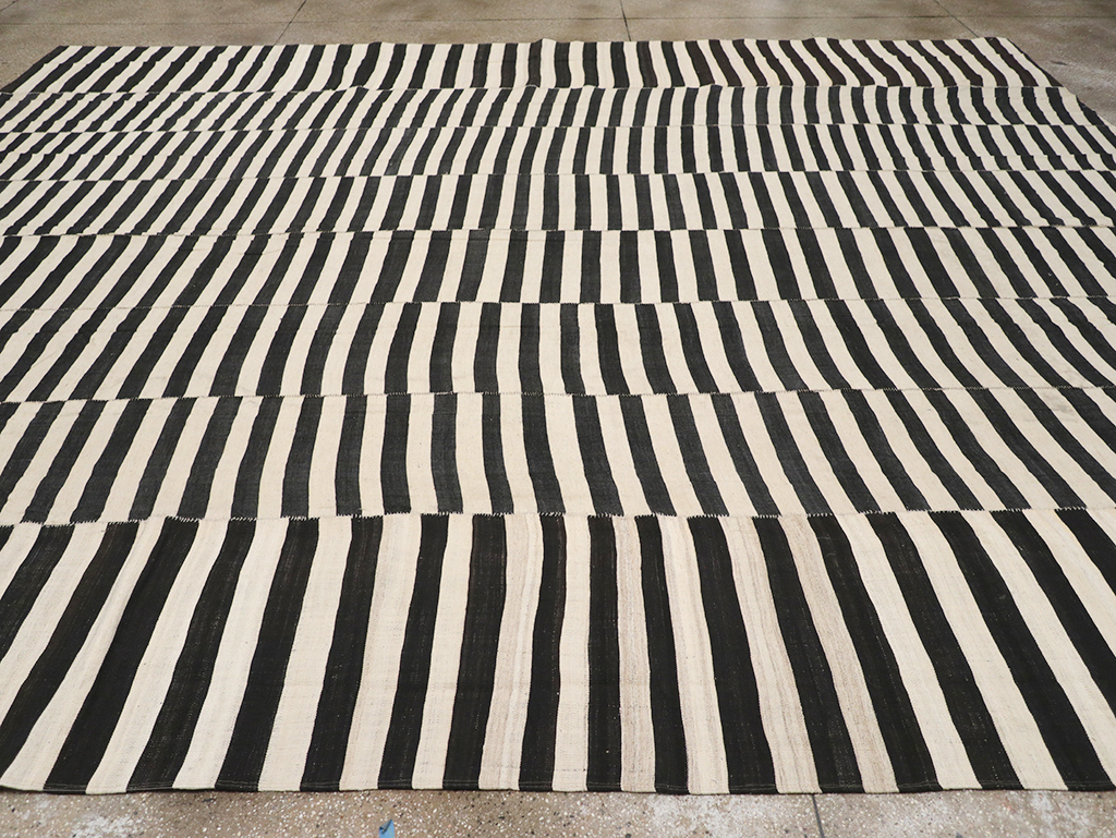 Vintage Persian Flatweave Kilim Large Room Size Carpet, No.30460 - Gsblank