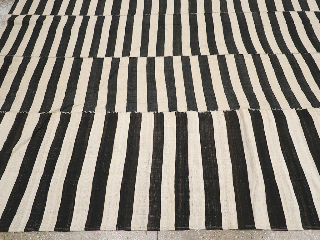 Vintage Persian Flatweave Kilim Large Room Size Carpet, No.30460 - Gsblank