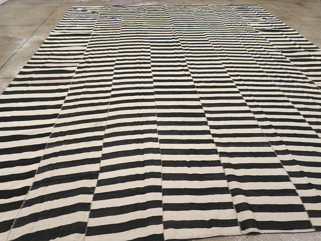 Vintage Persian Flatweave Kilim Large Room Size Carpet, No.30460 - Gsblank