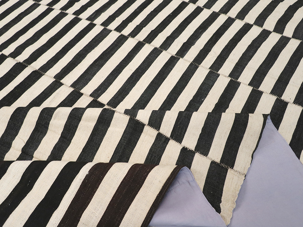 Vintage Persian Flatweave Kilim Large Room Size Carpet, No.30460 - Gsblank