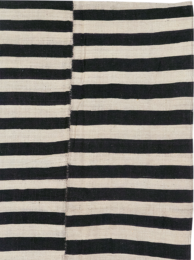 Vintage Persian Flatweave Kilim Small Room Size Carpet, No.30462 - Gsblank