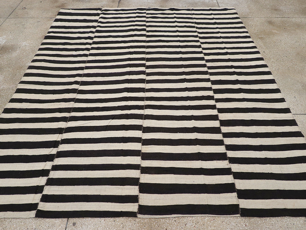 Vintage Persian Flatweave Kilim Small Room Size Carpet, No.30462 - Gsblank