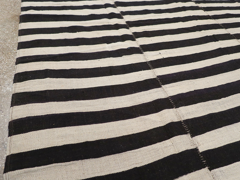 Vintage Persian Flatweave Kilim Small Room Size Carpet, No.30462 - Gsblank