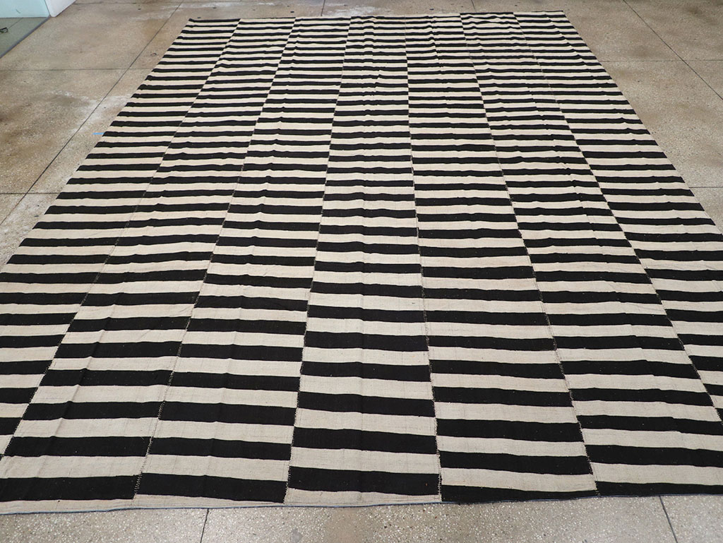 Modern Persian Flatweave Kilim Large Room Size Carpet, No.30463 - Gsblank