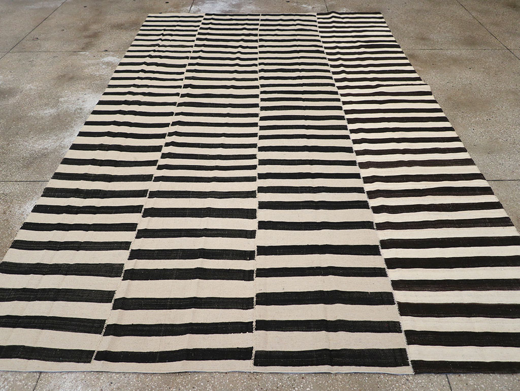 Vintage Persian Flatweave Kilim Room Size Carpet, No.30464 - Gsblank