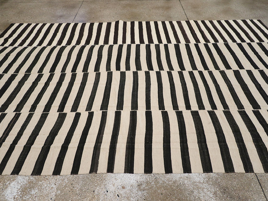 Vintage Persian Flatweave Kilim Room Size Carpet, No.30464 - Gsblank