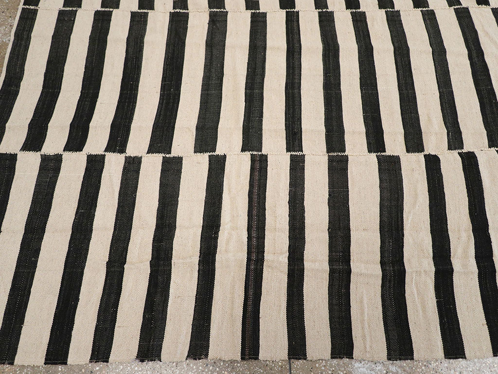 Vintage Persian Flatweave Kilim Room Size Carpet, No.30464 - Gsblank