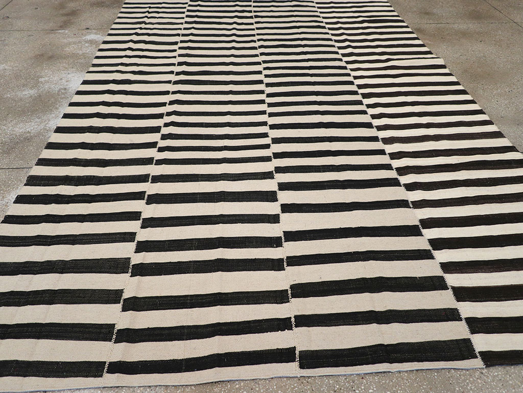 Vintage Persian Flatweave Kilim Room Size Carpet, No.30464 - Gsblank