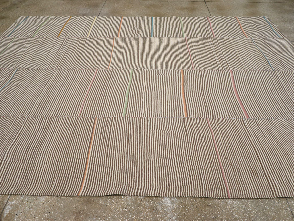 Contemporary Persian Flatweave Kilim Room Size Carpet, No.30466 - Gsblank