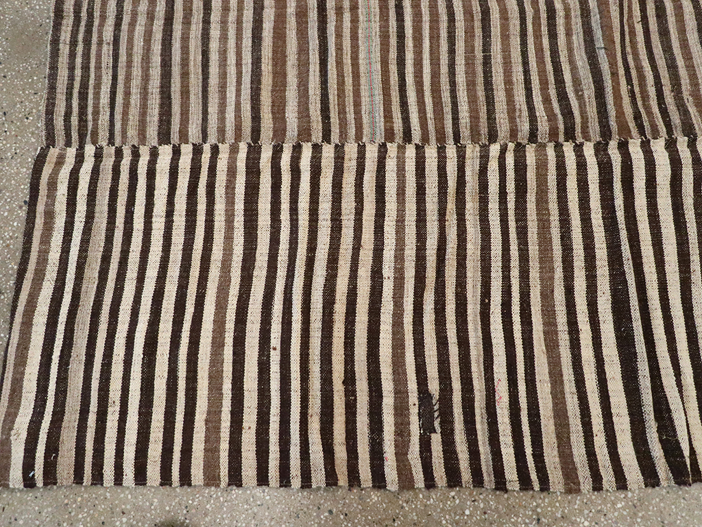 Vintage Persian Flatweave Kilim Accent Rug, No.30467 - Gsblank