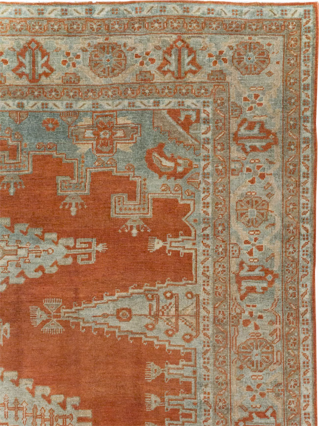 Vintage Persian Veece Small Room Size Carpet, No.30477 - Gsblank