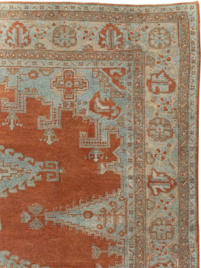 Vintage Persian Veece Small Room Size Carpet, No.30477 - Gsblank