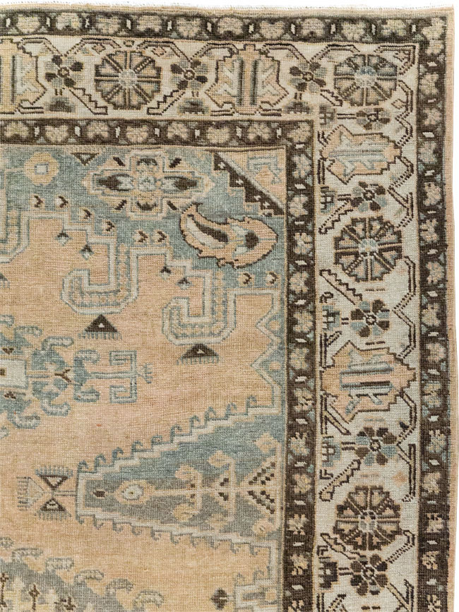 Vintage Persian Veece Accent Carpet, No.30478 - Gsblank