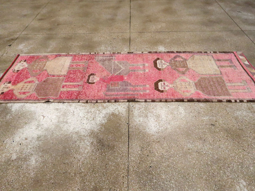 Vintage Turkish Anatolian Pictorial Runner, No.30493 - Gsblank