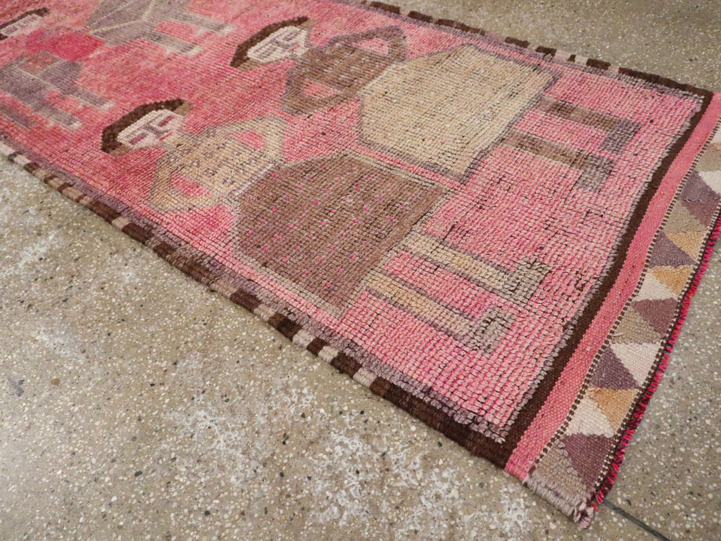 Vintage Turkish Anatolian Pictorial Runner, No.30493 - Gsblank