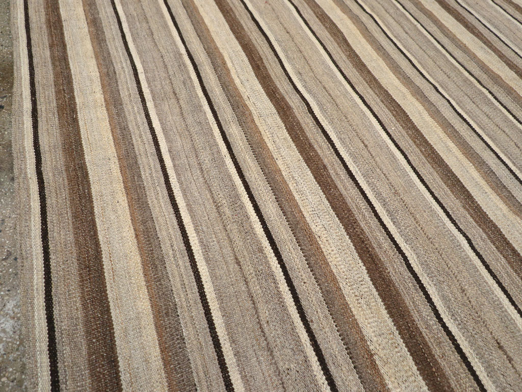 Contemporary Turkish Flatweave Kilim Room Size Carpet, No.30510 - Gsblank