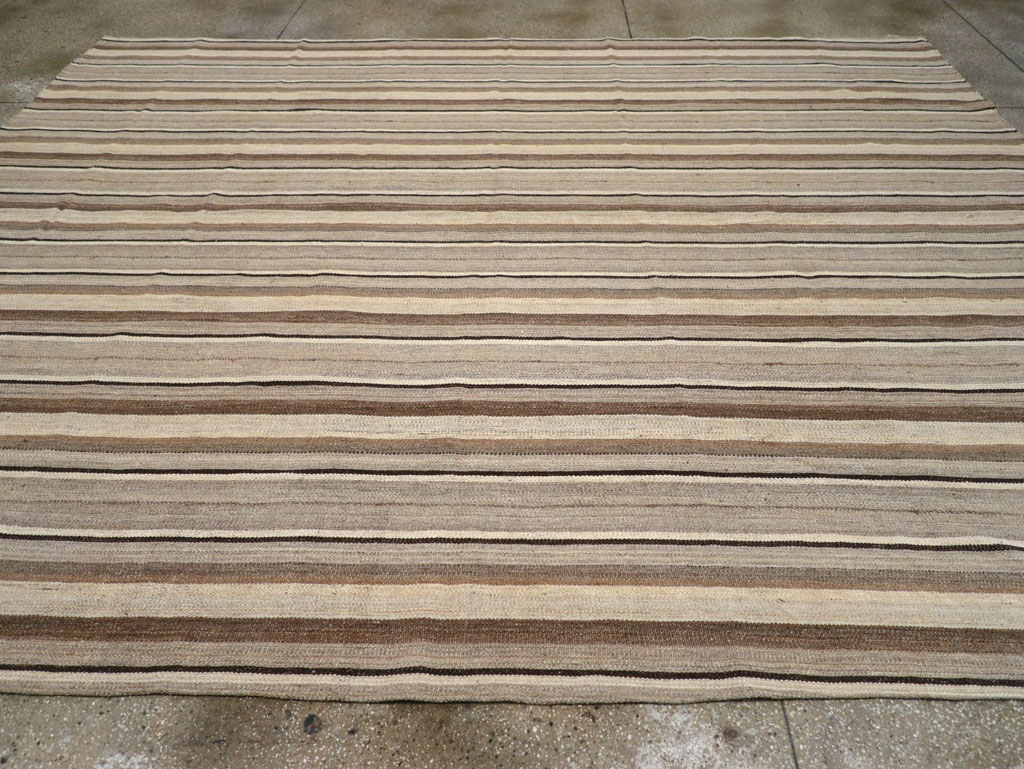 Contemporary Turkish Flatweave Kilim Room Size Carpet, No.30510 - Gsblank