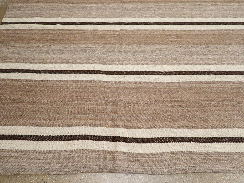 Contemporary Turkish Flatweave Kilim Room Size Carpet, No.30511 - Gsblank