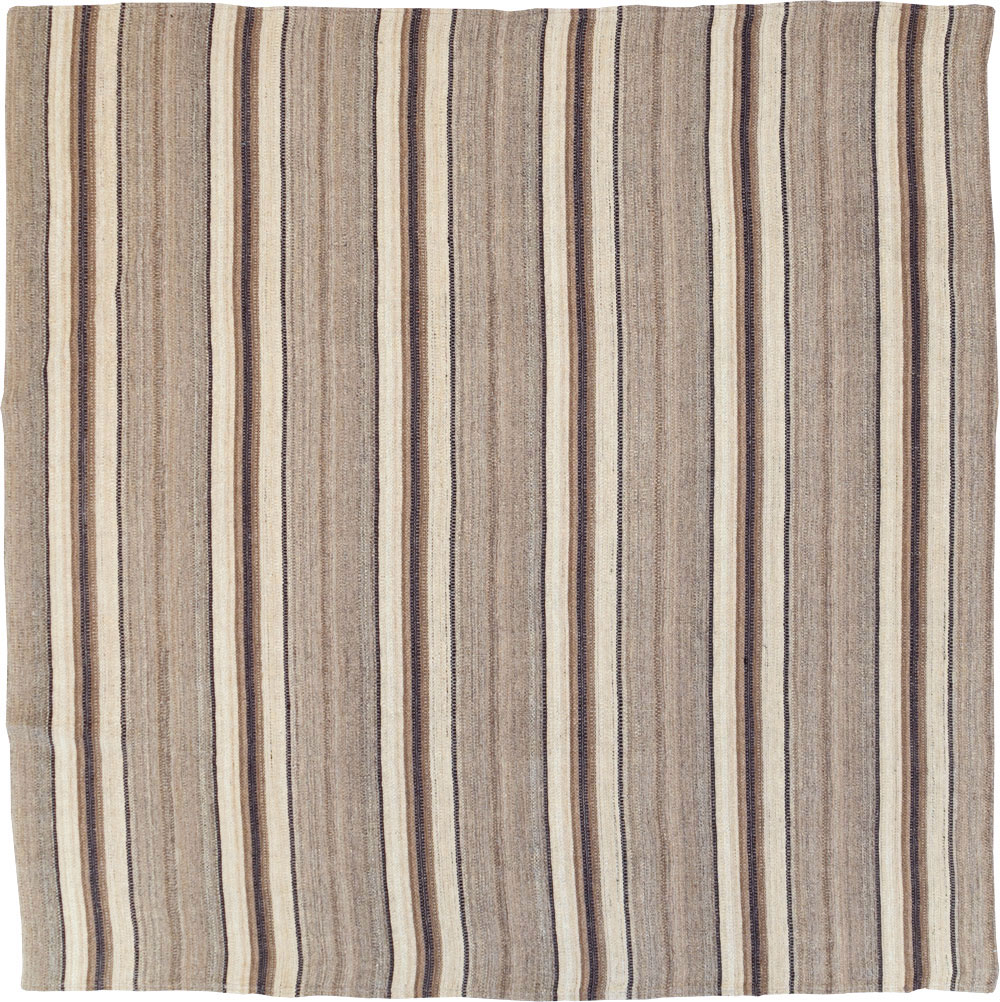 Contemporary Turkish Flatweave Kilim Square Room Size Carpet, No.30512 - Gsblank